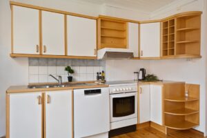 Kitchen cabinet refacing services